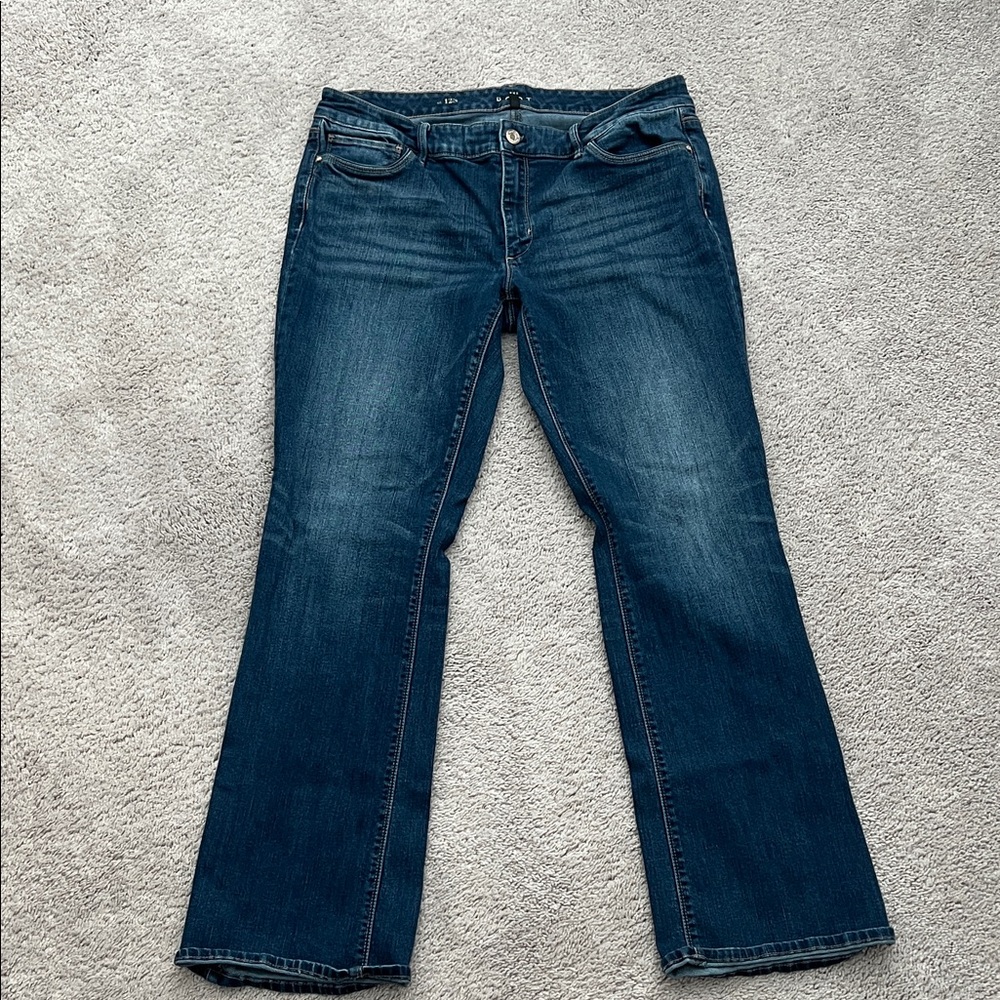 White house Black Market Classic Blue Women's Jeans